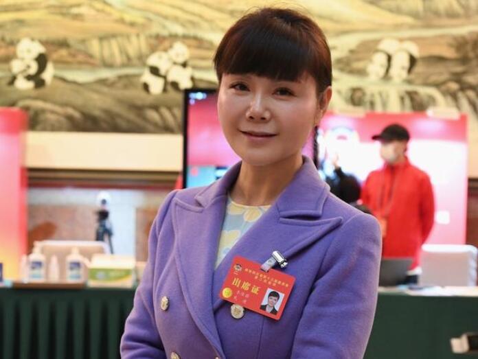 四川省政協委員李佳蔚：四川要優化碳產品、參與碳交易，不斷完善碳設施