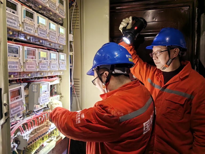 國網遂寧供電公司春節服務不打烊 24小時備勤保障春節電力可靠供應