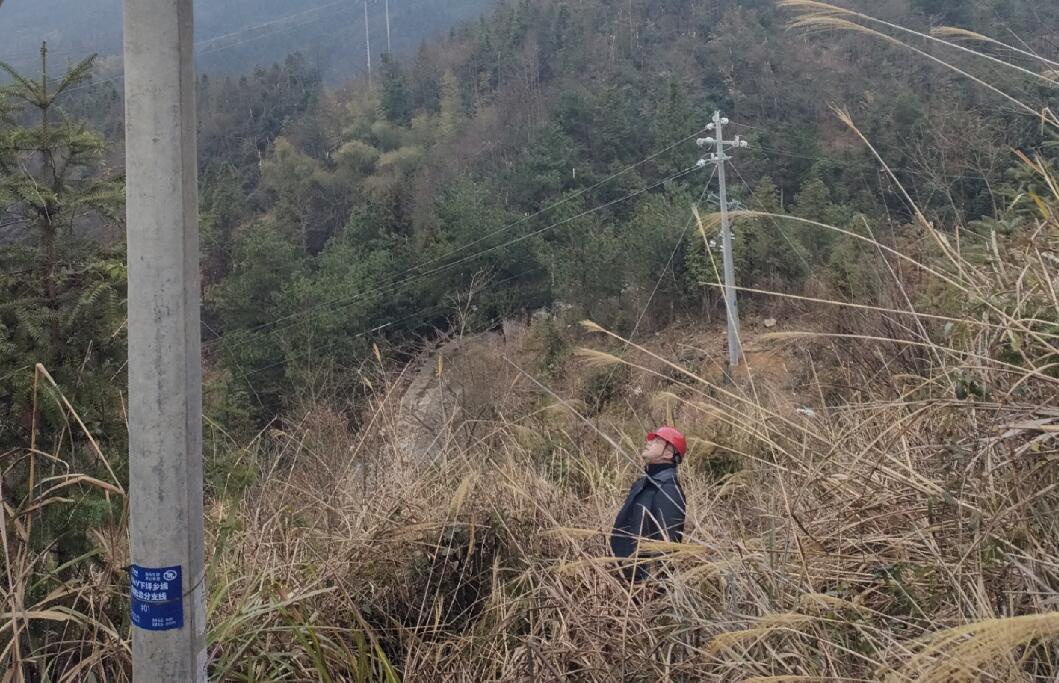 國網中方縣供電公司積極迎戰新一輪雨雪冰凍天氣
