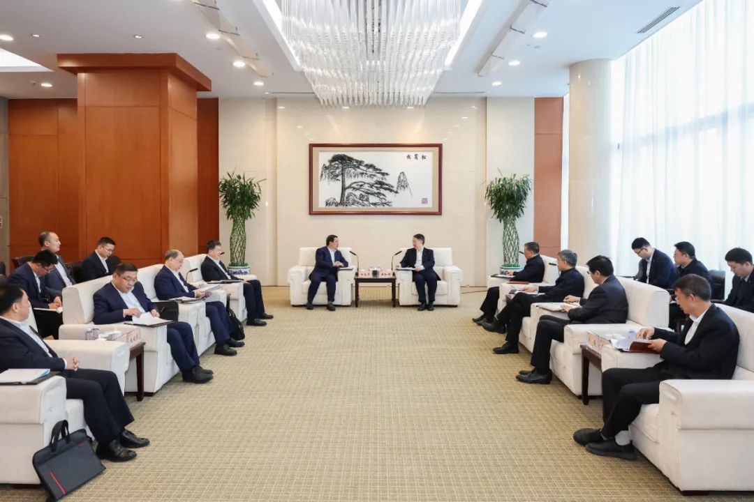華能集團董事長溫樞剛會見中國電氣裝備董事長白忠泉、總經理周群
