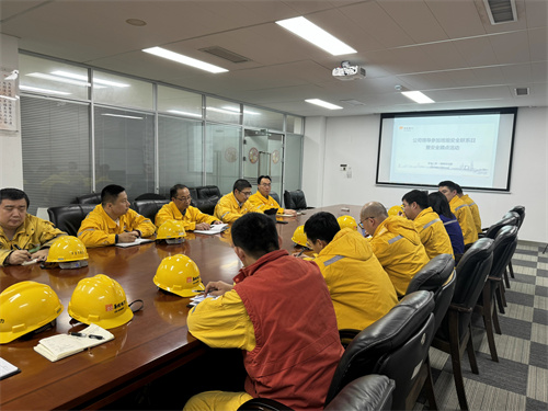 華潤電力南京公司黨委委員、副總經理陳超虎參加一期戊值安全聯系日暨安全蹲點活動