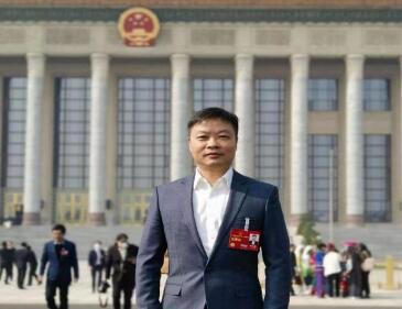 【兩會好聲音】全國人大代表、小鵬汽車董事長何小鵬：探索限定場景無人駕駛法規，助力車網融合和低空經濟騰飛