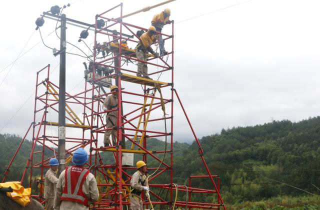 國網浦城供電公司區域協作“不停電” 提升客戶“獲得感”