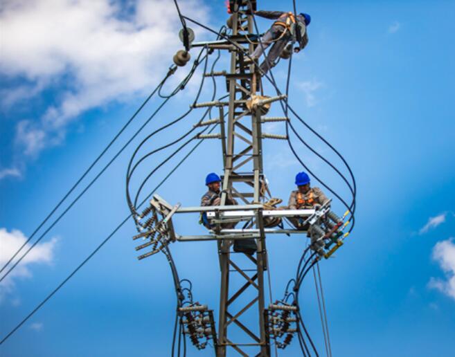 云南沾益供電局電網“無聲”建設 助力春耕生產