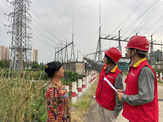 湖南長沙嚴控秸稈焚燒，力筑電網安全“防火墻”