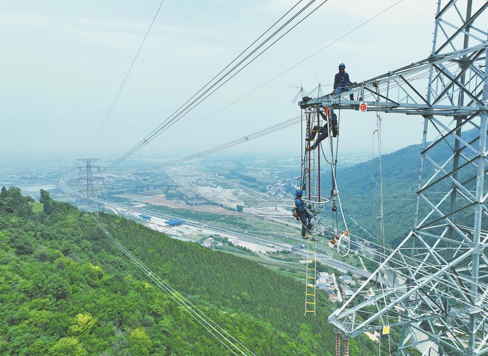 國網陜西電力公司推進電網建設，助力能源綠色轉型