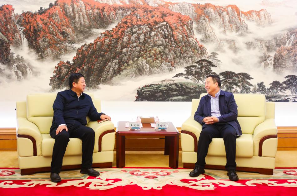 大唐甘肅公司黨委書記、董事長王建偉與甘肅電投集團黨委書記、董事長蒲培文會談