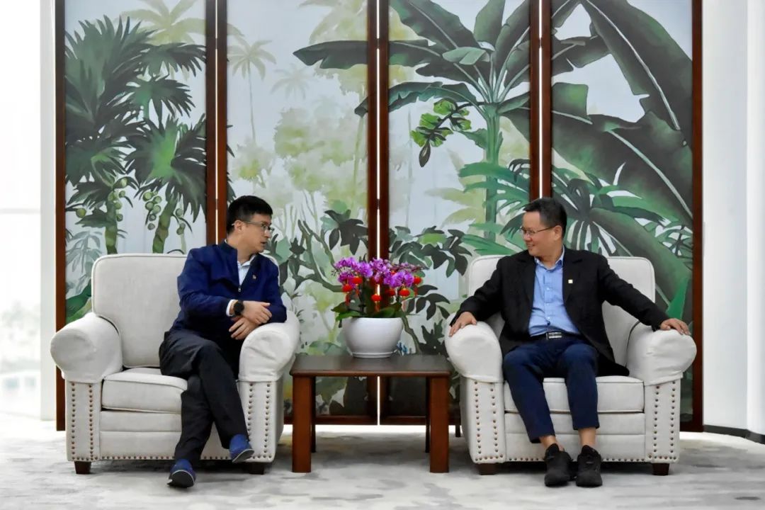 國電投海南公司黨委副書記、總經理劉波濤拜訪大唐海南公司黨委書記、董事長王俊啟