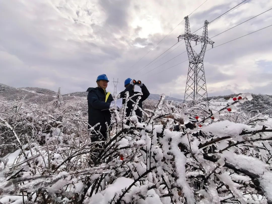 南方電網科技抗冰 讓冰雪“看得見、除得掉、防得住”