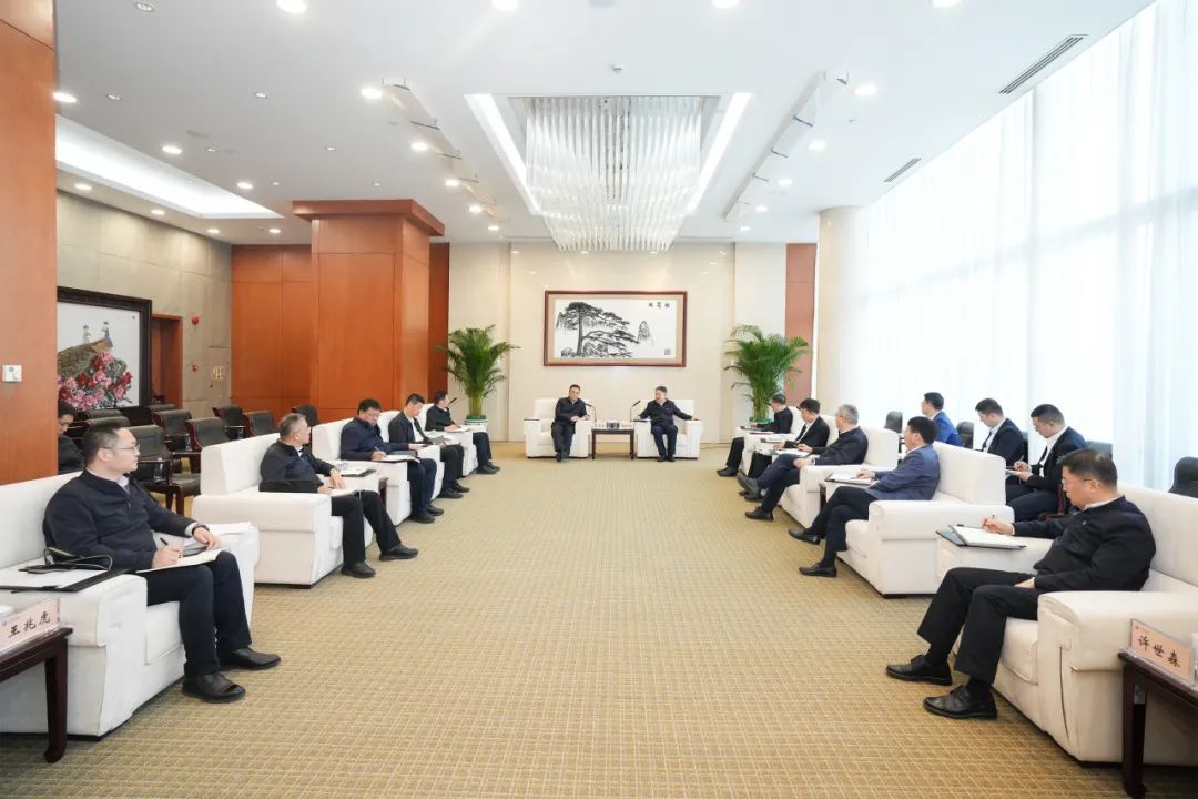 華能集團董事長溫樞剛、總經理張文峰會見哈電集團董事長曹志安、總經理黃偉