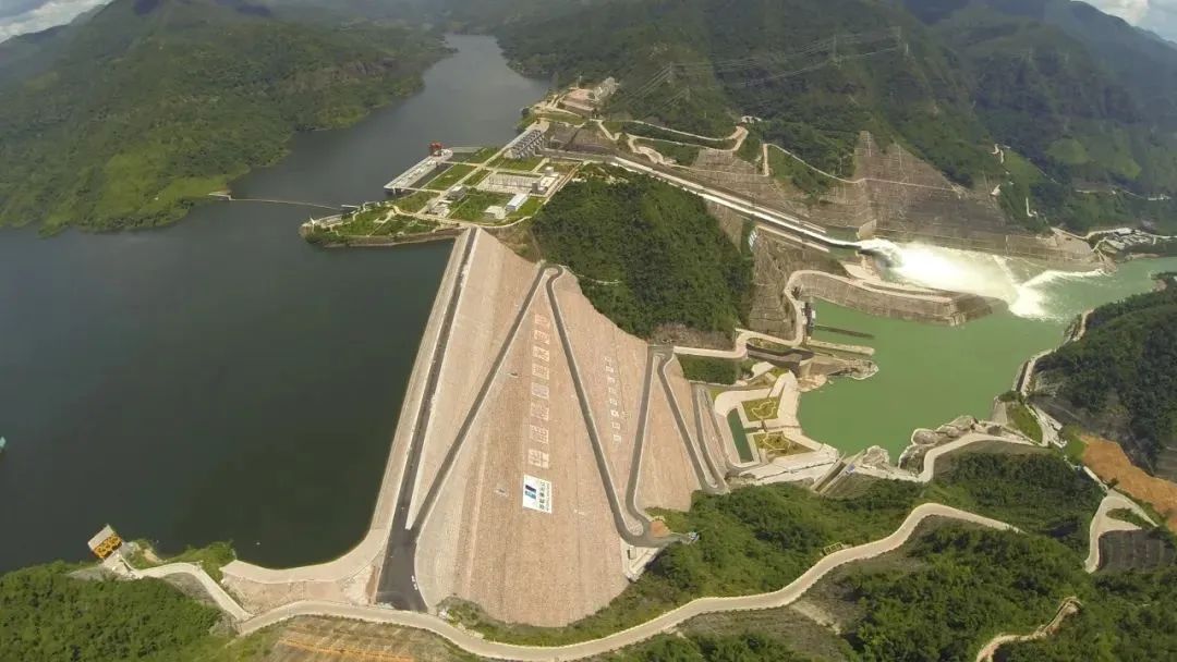 瀾滄江水風光一體化清潔能源基地 提速綠色發展步伐