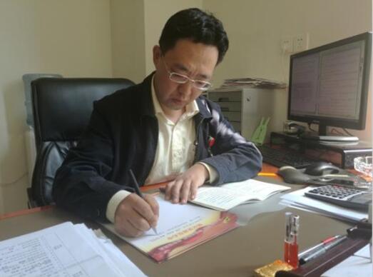 “獨”具匠心的全能先鋒——記塔山發電公司發電運行部獨敬東